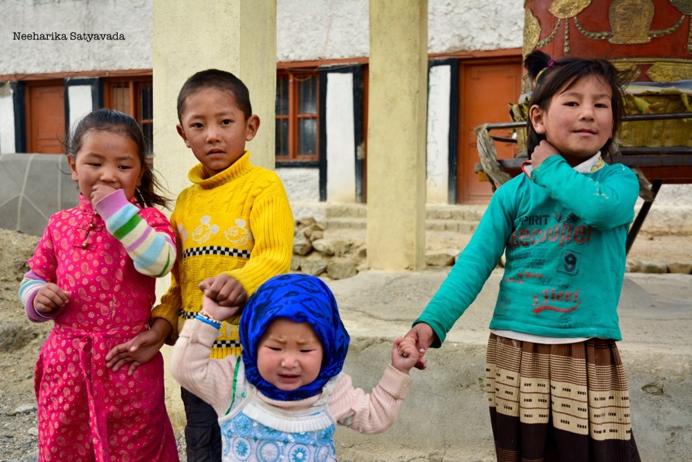 children_ladakh_himalayas