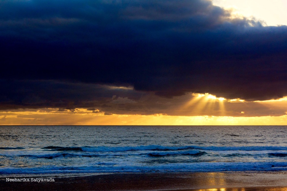 sunrise_beach_clouds_goldcoast