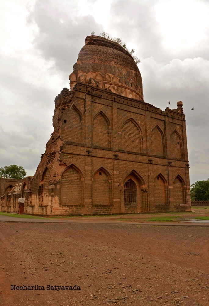 Bahamani Tombs Bidar